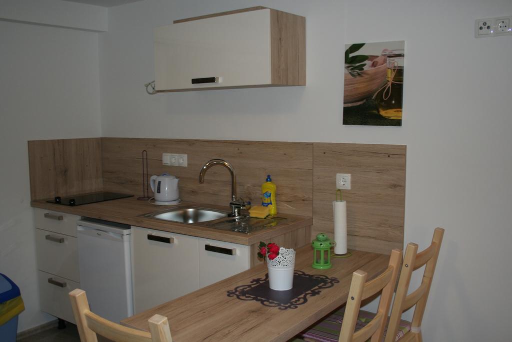 Guesthouse Villa Juric Crikvenica Ngoại thất bức ảnh