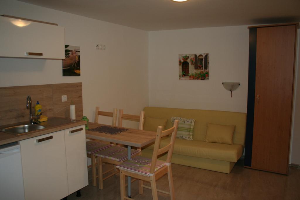 Guesthouse Villa Juric Crikvenica Ngoại thất bức ảnh